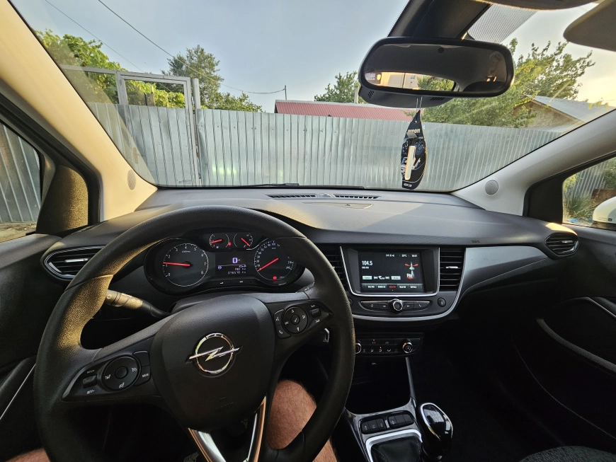Opel Crossland x Compact SUV 2020