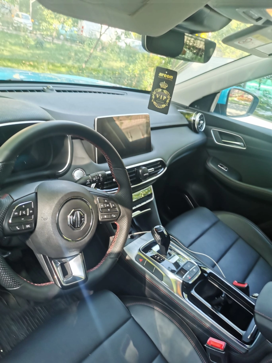 Mg hs SUV 2023