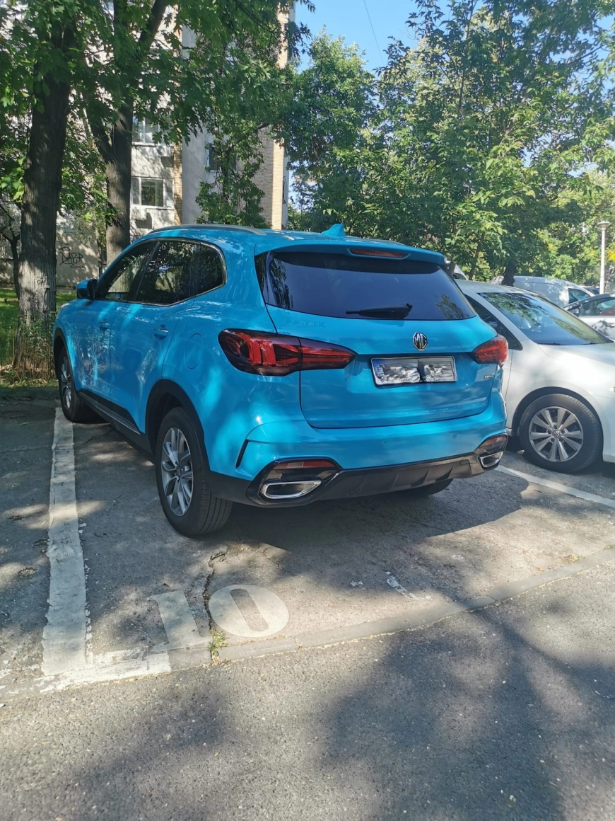 Mg hs SUV 2023