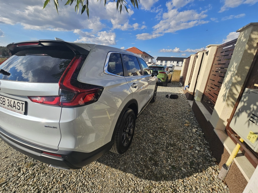 Honda CRV SUV 2024