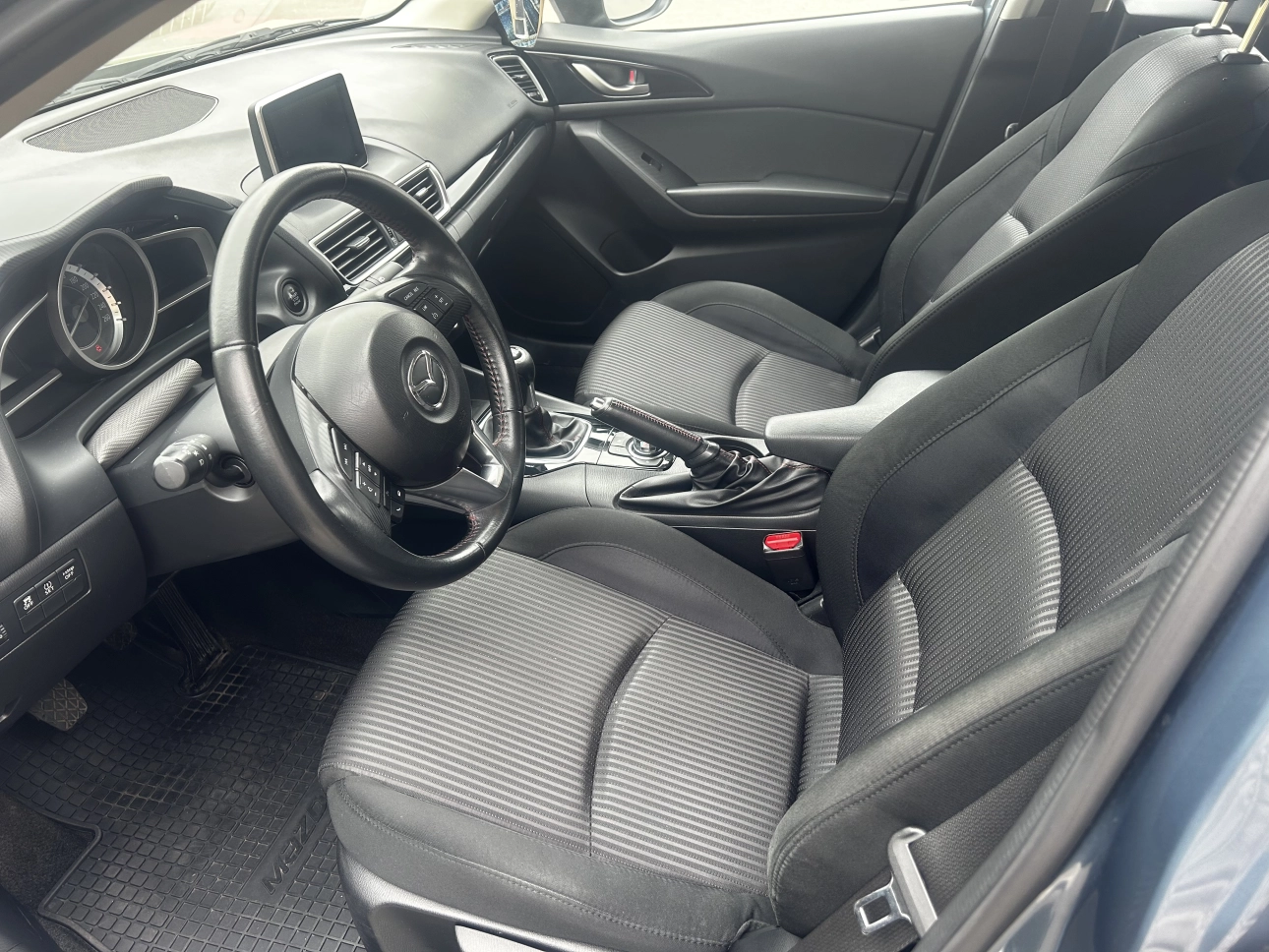 Mazda Sport 3-G100 Hatchback 2014