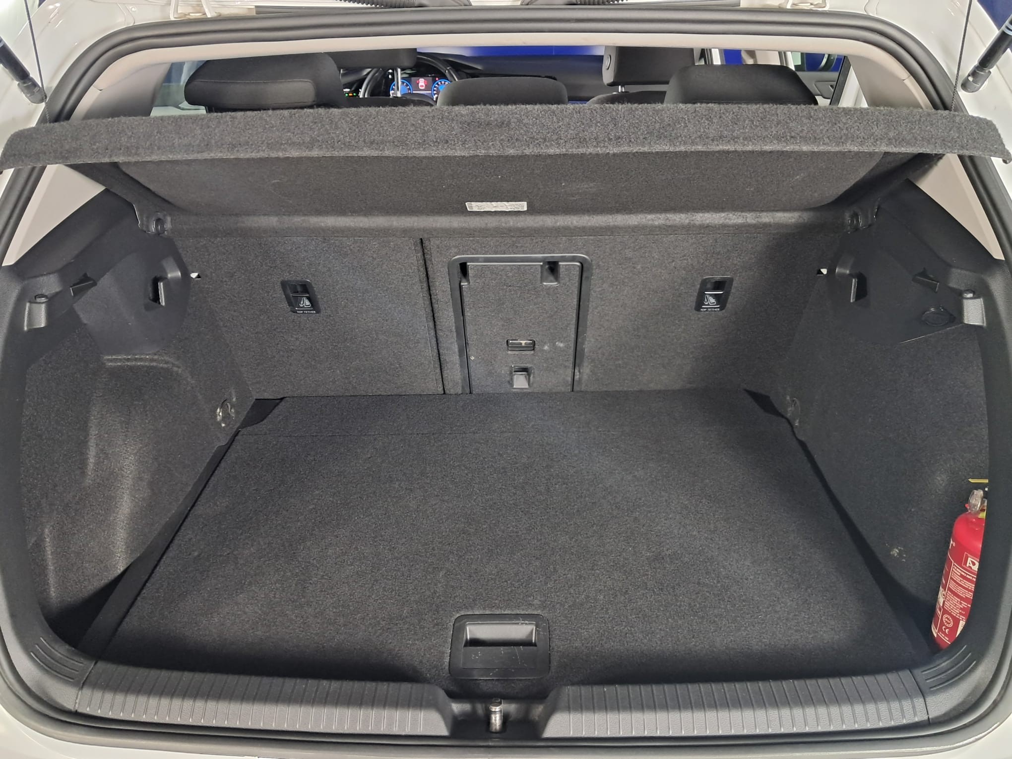 VOLKSWAGEN Golf 2022 — imagine 18