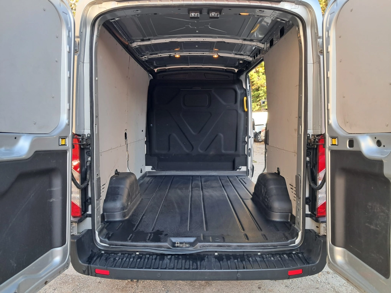 FORD TRANSIT L2H2 TREND 2.0TDCI 130CP 2021