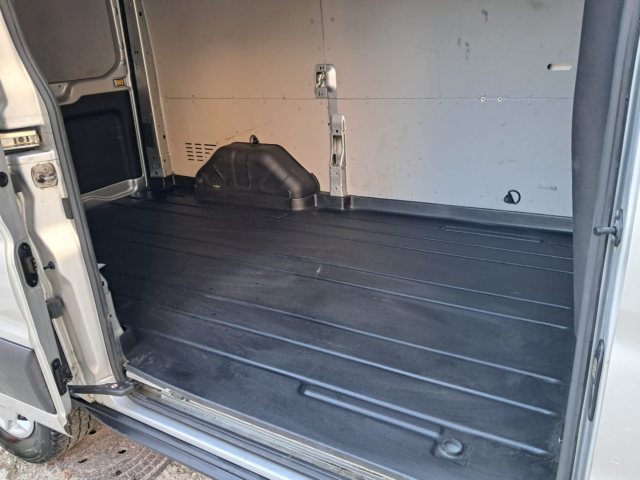 FORD Transit 2021 — imagine 17