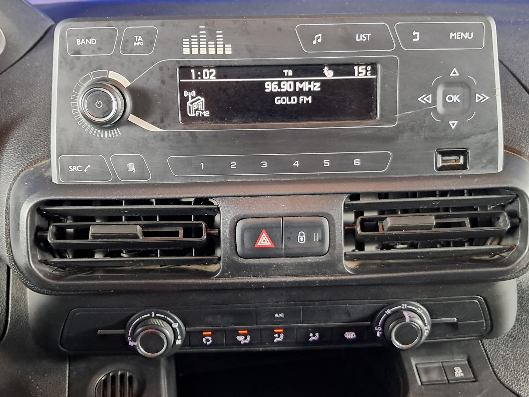 PEUGEOT Partner 2021 — imagine 48