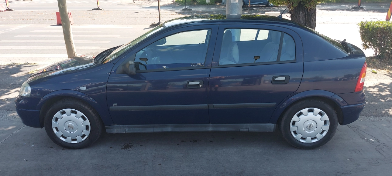 Opel Astra Hatchback 2007