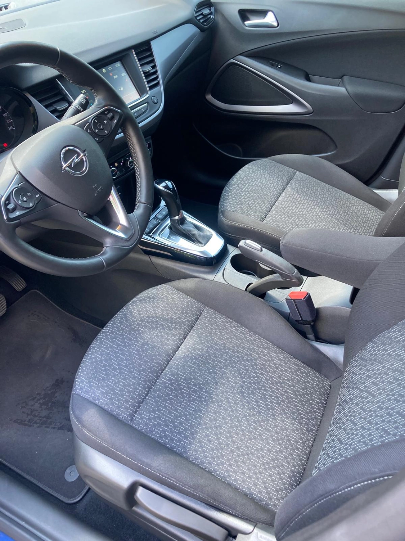 Opel Crossland SUV 2023