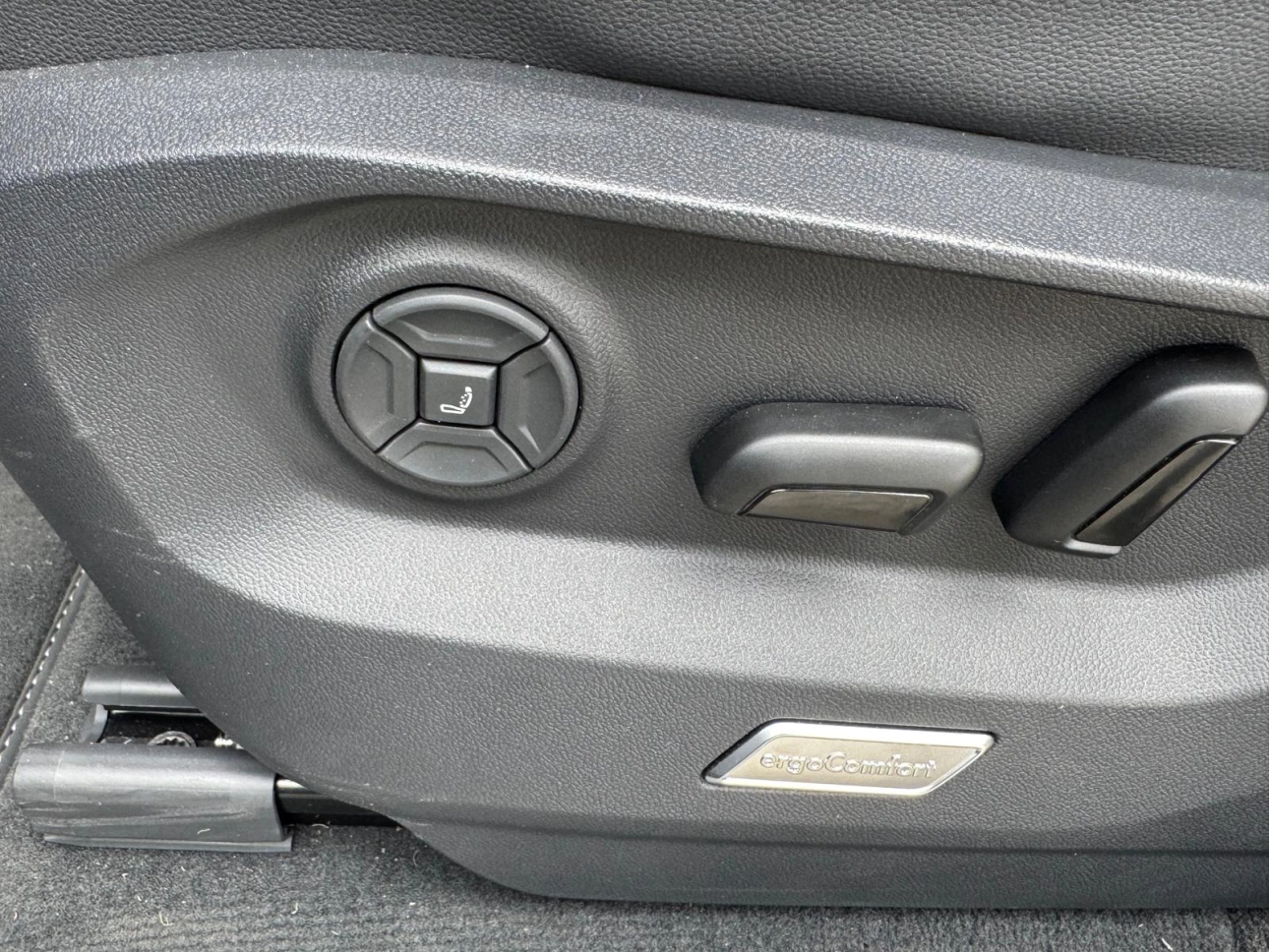 Volkswagen Touareg SUV 2026