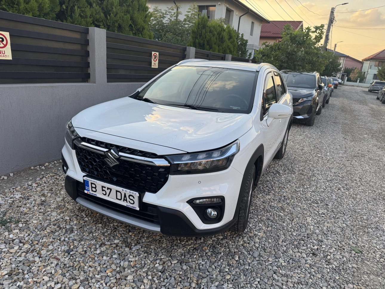 Suzuki s-cross Compact SUV 2025