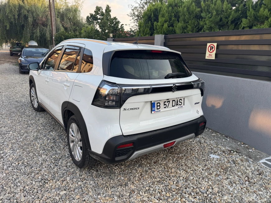 Suzuki s-cross Compact SUV 2025