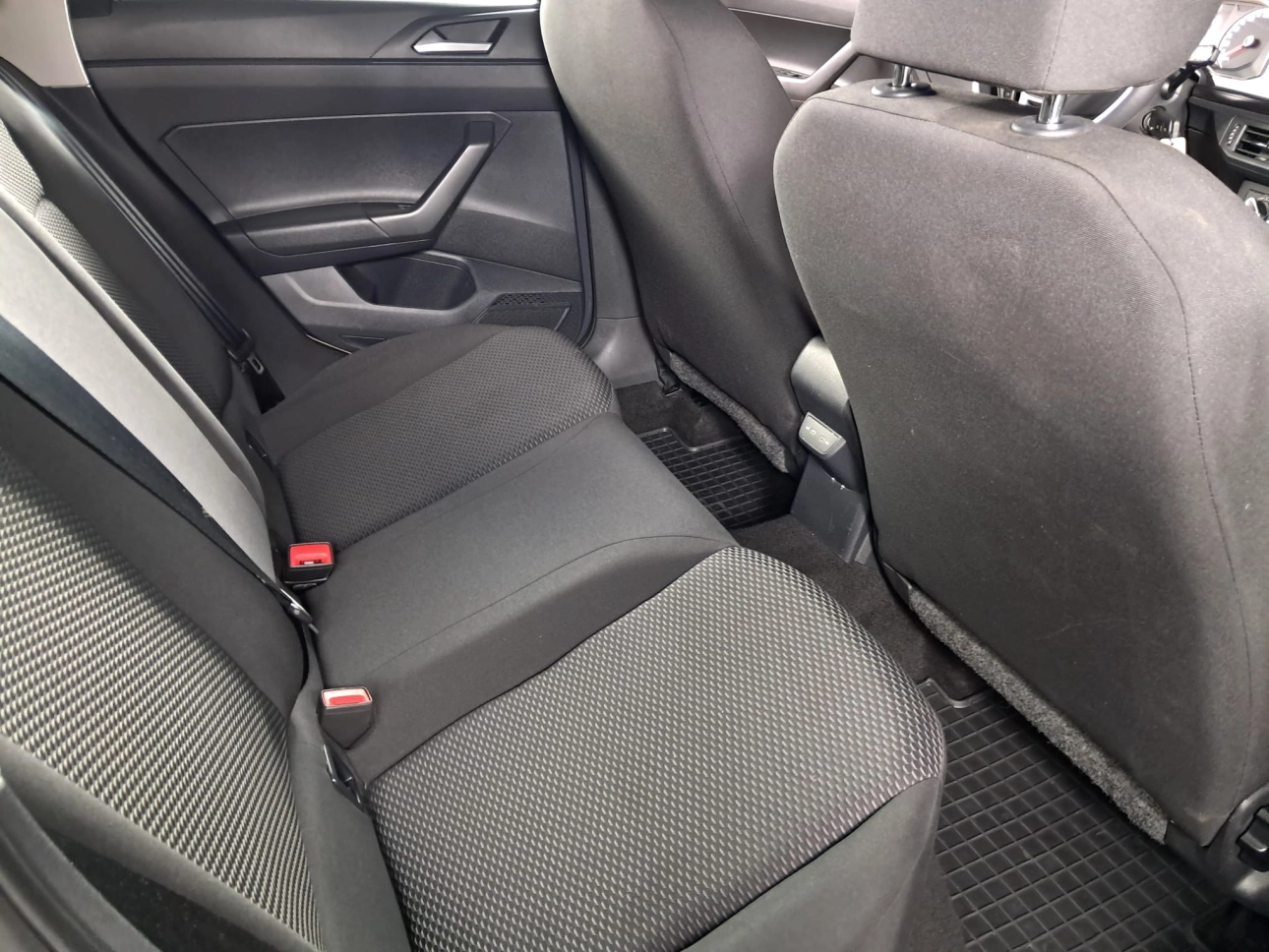 VOLKSWAGEN POLO LIFE 1.0TSI 80CP 2021