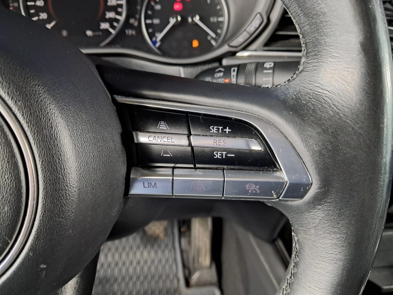 MAZDA CX-30